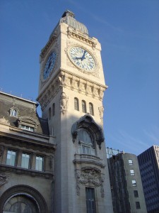 Paris_Gare_de_Lyon_clock_tower_dsc03815