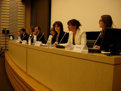 Le groupe égalité hommes-femmes présente son guide à l’Assemblée nationale